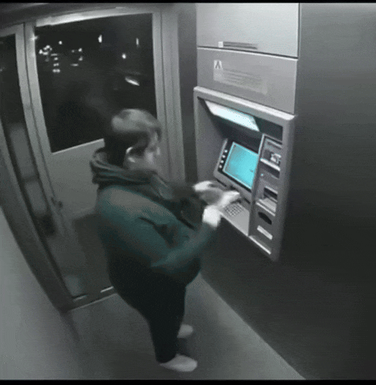 ezgif-8ebd545cd1058eb9